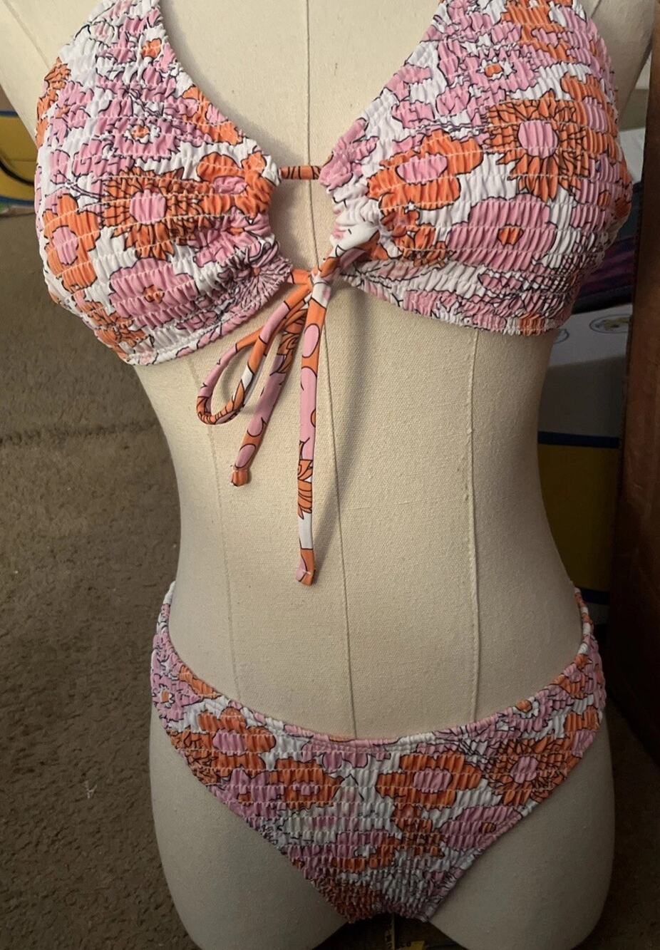 2 piece Swim Top And Bottom Size Medium Pink & White Floral Print Halter Top